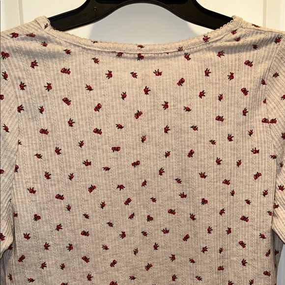 Primark Cream Ribbed Long Sleeve Top with Red Floral Print - Picture 9 of 15